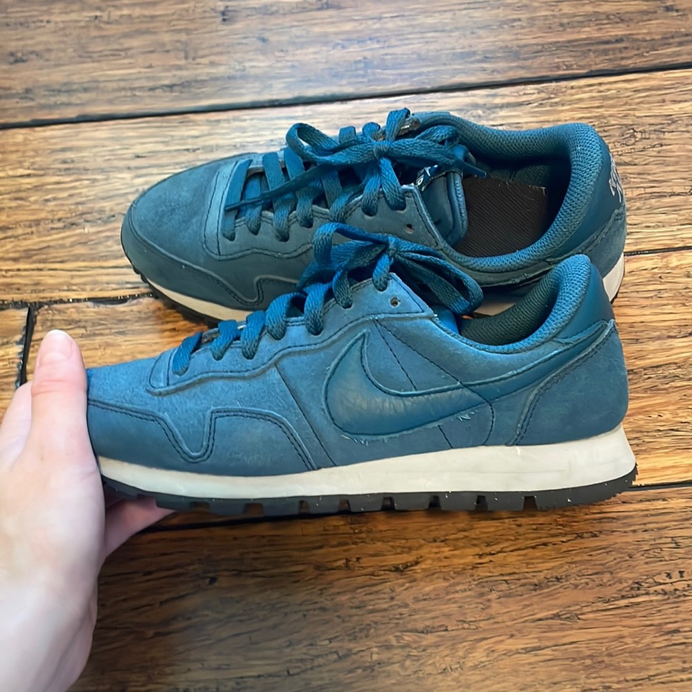 Nike Air Sneakers